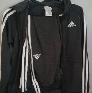 Adidas zipper jacket/joggers outfit